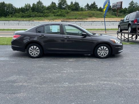 Used 2012 Honda Accord LX image 6