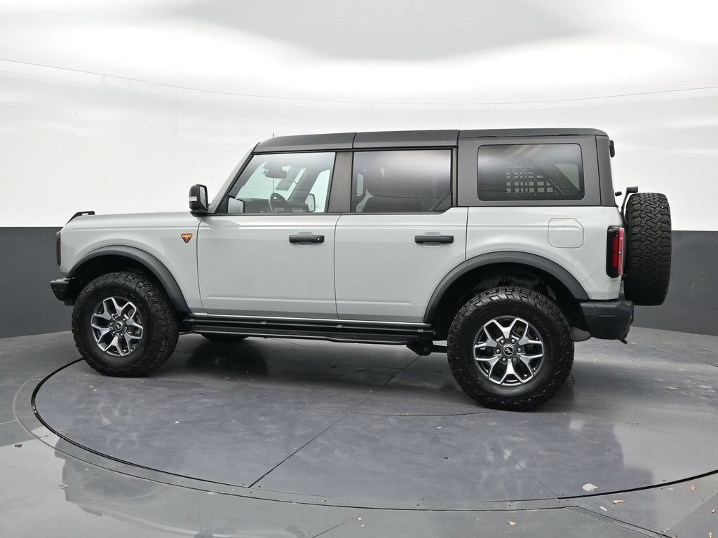 Used 2024 Ford Bronco Badlands AWD/4WD image 2