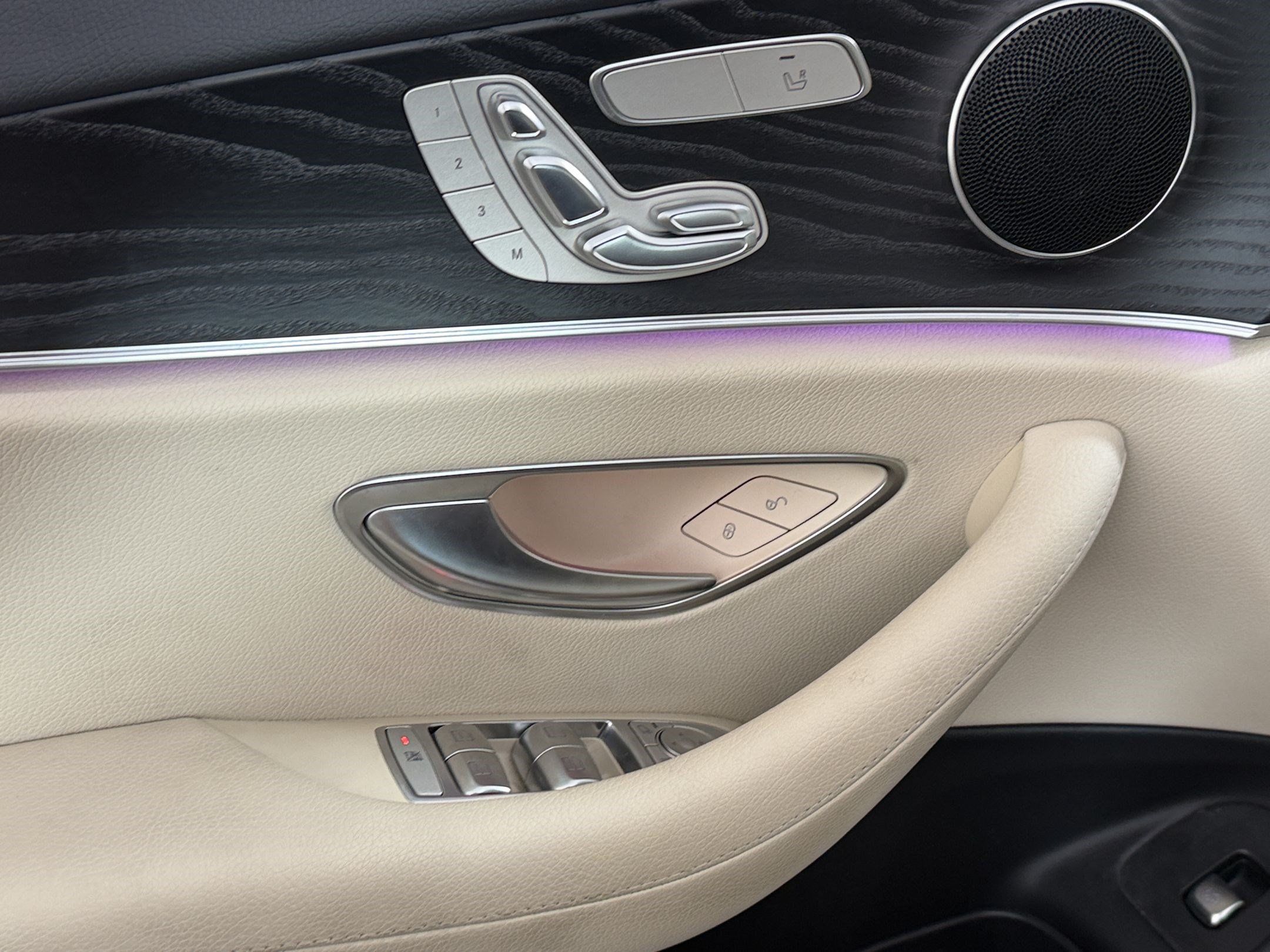 Used 2020 Mercedes-Benz E 350 Sedan image 26