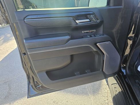 Used 2022 GMC Sierra 1500 AT4X image 6