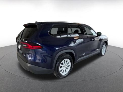 Used 2025 Toyota Grand Highlander LE image 15