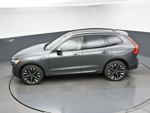 New 2026 Volvo XC60 T8 Ultra w/ Protection Package Premier AWD/4WD image 49