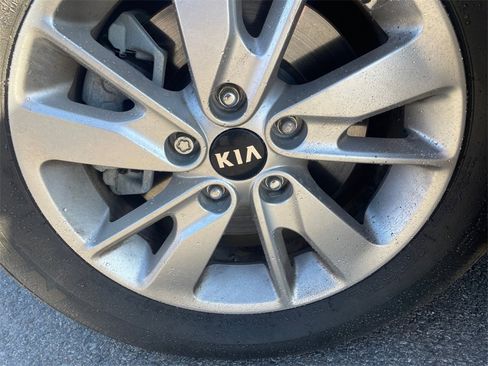 Used 2016 Kia Optima LX w/ LX Convenience Package image 27