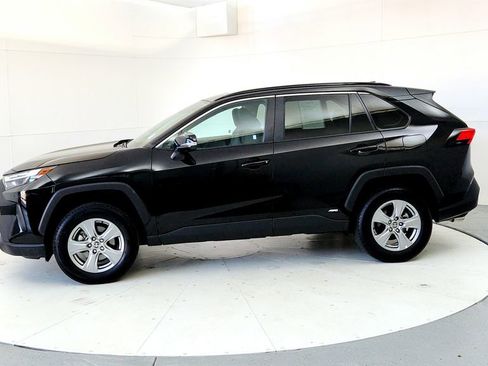 Used 2024 Toyota RAV4 XLE w/ Convenience Package AWD/4WD image 3