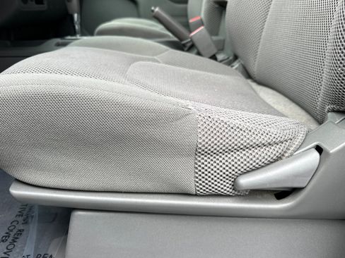 Used 2019 Nissan Frontier SV image 15