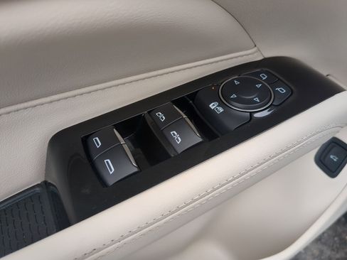 Certified 2022 Cadillac CT4 Premium Luxury RWD image 22