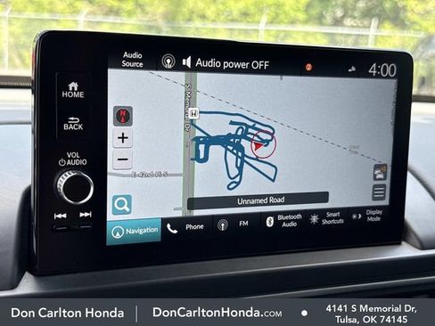 Used 2025 Honda Pilot Touring image 21