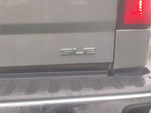 Used 2017 GMC Sierra 1500 SLE image 27