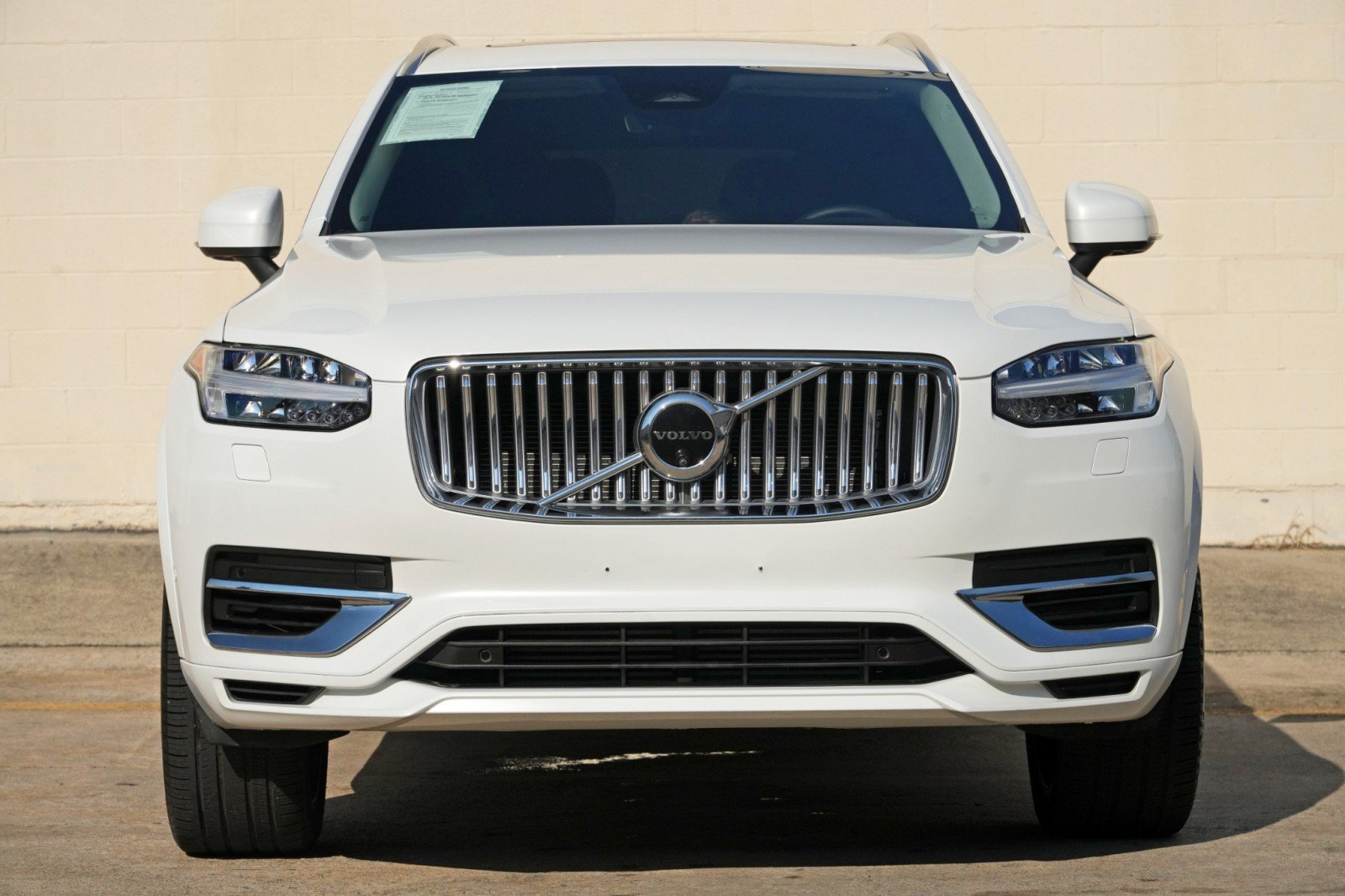 Used 2024 Volvo XC90 T8 Plus w/ Protection Package Premier AWD/4WD image 7