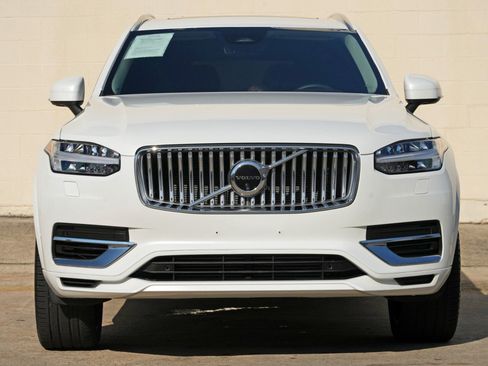 Used 2024 Volvo XC90 T8 Plus w/ Protection Package Premier AWD/4WD image 7