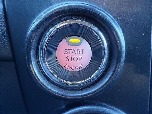 Used 2021 Nissan Titan PRO-4X w/ Pro-4x Convenience Package image 28