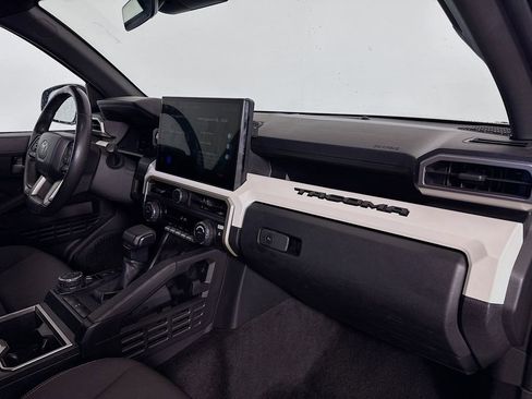 Used 2024 Toyota Tacoma TRD Off-Road image 26