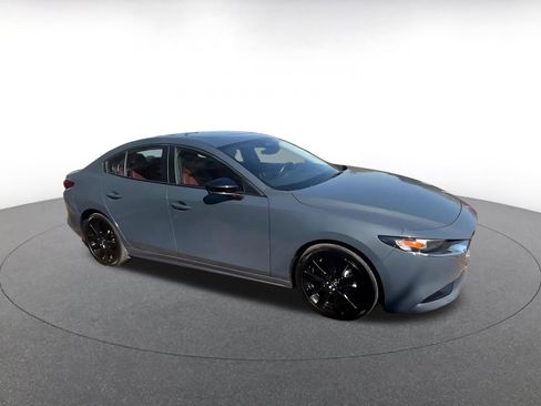 Used 2025 MAZDA MAZDA3 s image 2