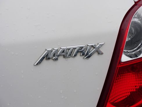Used 2011 Toyota Matrix FWD image 5