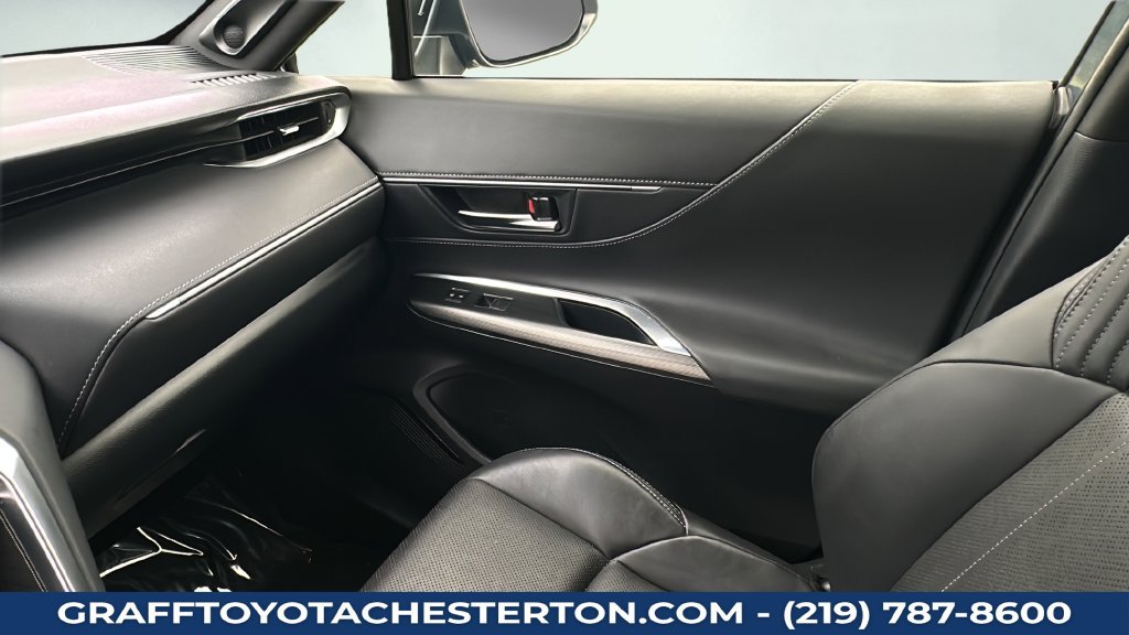 Used 2021 Toyota Venza Limited w/ Advanced Technology Package AWD/4WD image 13