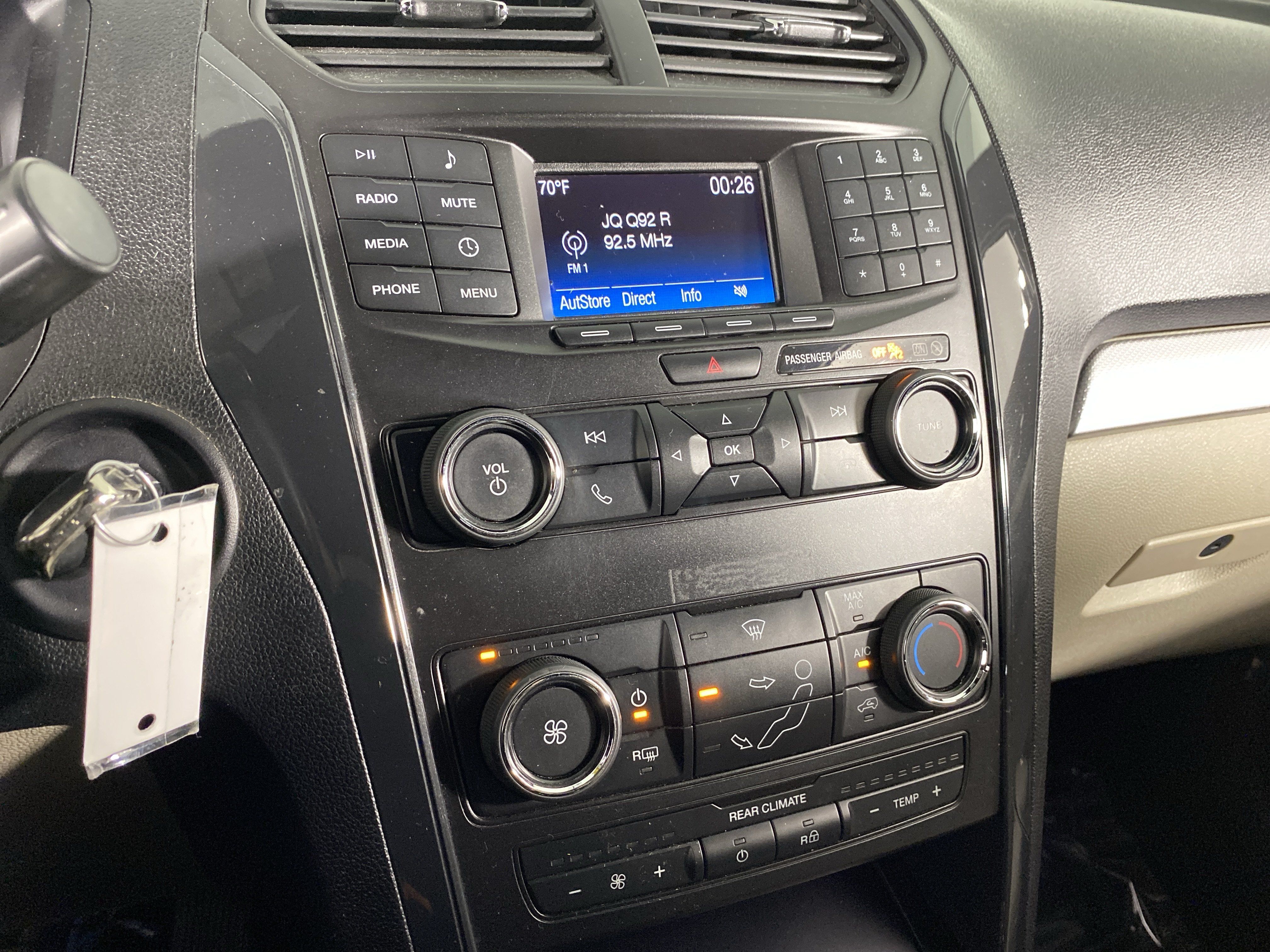 Used 2018 Ford Explorer 4WD w/ Class II Trailer Tow Package image 26
