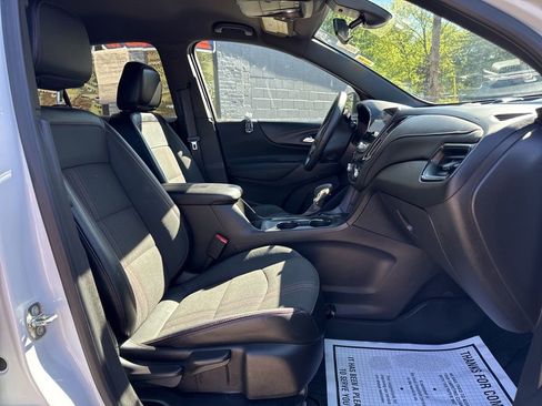 Used 2023 Chevrolet Equinox RS FWD image 10