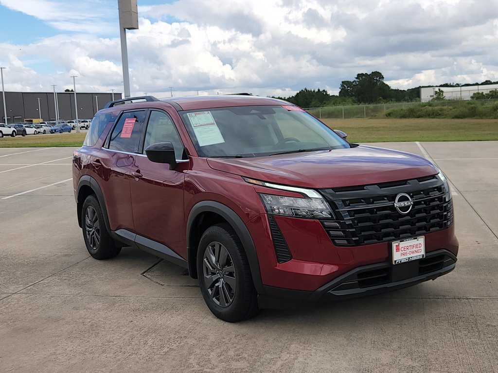 Certified 2026 Nissan Pathfinder SV FWD image 3