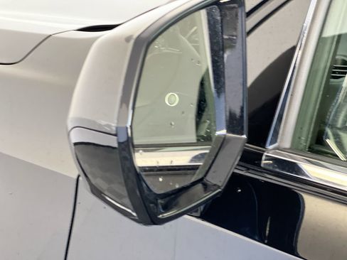 Used 2024 Chevrolet Tahoe LT AWD/4WD image 10