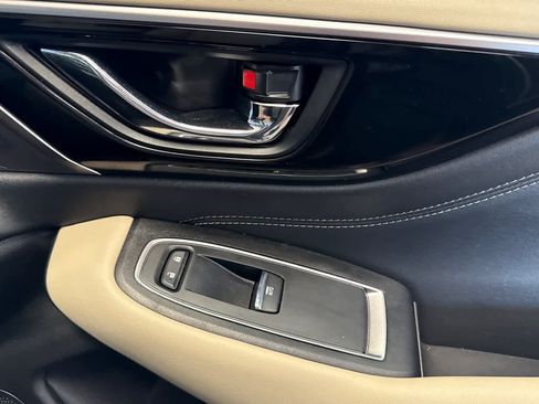 Used 2025 Subaru Outback Limited XT image 18