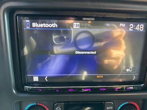 Used 2006 Chevrolet Suburban LT w/ Preferred Equipment Group image 24