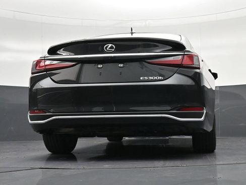 Used 2025 Lexus ES 300h w/ Premium Package FWD image 34