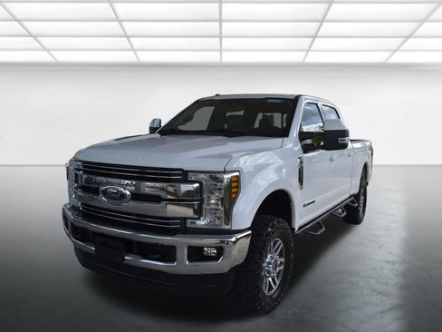 Used 2018 Ford F250 Lariat AWD/4WD image 5
