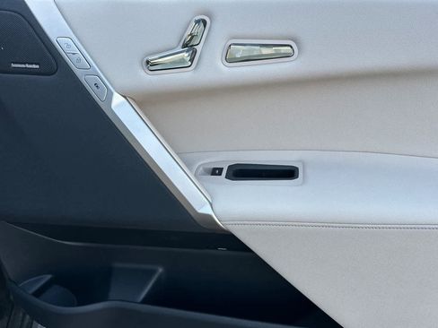 Certified 2023 BMW iX xDrive50 w/ Premium Package image 20