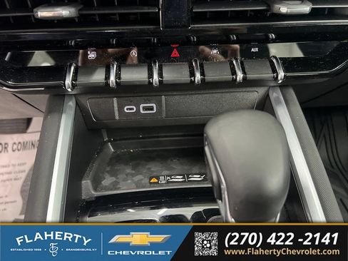 Used 2026 Chevrolet Colorado Z71 w/ Technology Package AWD/4WD image 29