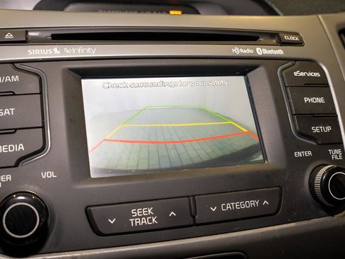 Used 2015 Kia Sportage EX image 12