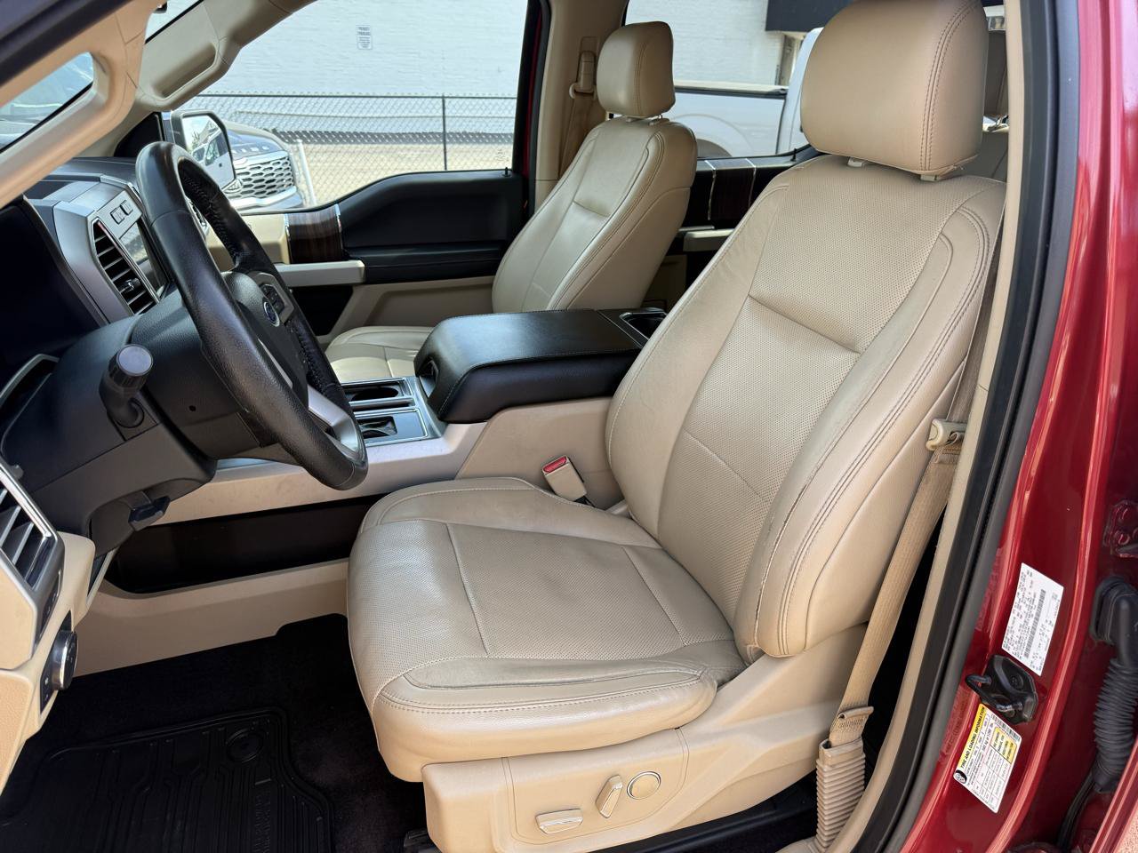 Used 2016 Ford F150 Lariat AWD/4WD image 14