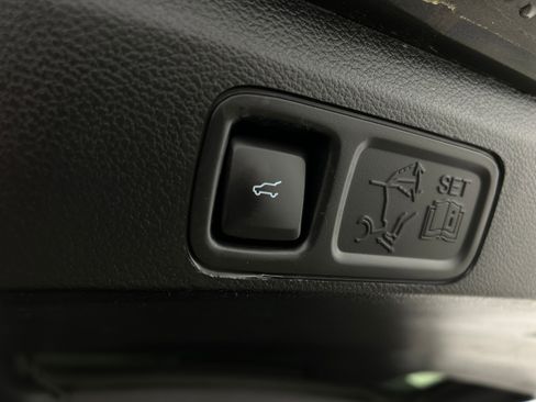 Used 2021 Ford Expedition Limited AWD/4WD image 37