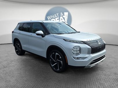 Used 2023 Mitsubishi Outlander SE