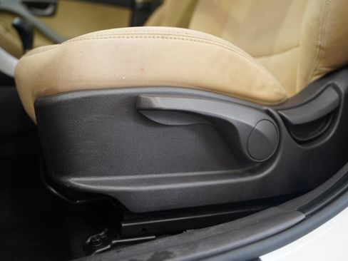 Used 2012 Hyundai Elantra GLS w/ Preferred Pkg 3 FWD image 21