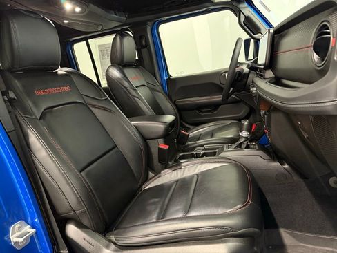 Used 2024 Jeep Wrangler Unlimited Rubicon AWD/4WD image 18
