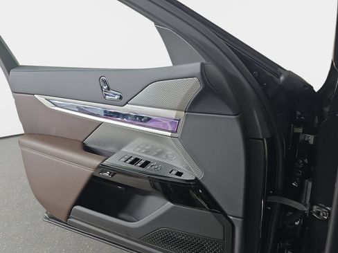 New 2026 BMW i7 xDrive60 w/ Executive Package AWD/4WD image 27