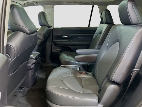 New 2025 Toyota Grand Highlander FWD image 22