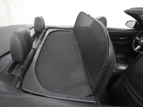 Used 2015 BMW M4 Convertible RWD image 37