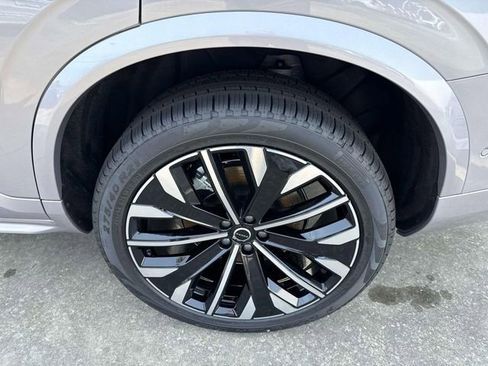 New 2026 Volvo XC90 B6 Ultra image 5