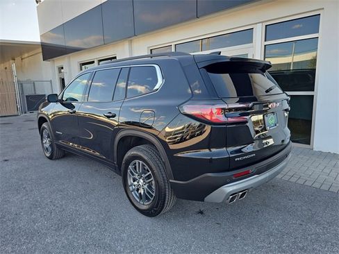 Used 2025 GMC Acadia Elevation image 5
