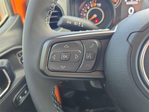 New 2025 Jeep Gladiator Sport image 21