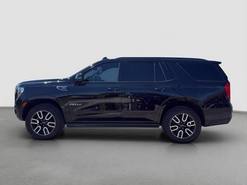 Used 2021 GMC Yukon AT4 w/ AT4 Premium Plus Package AWD/4WD image 3