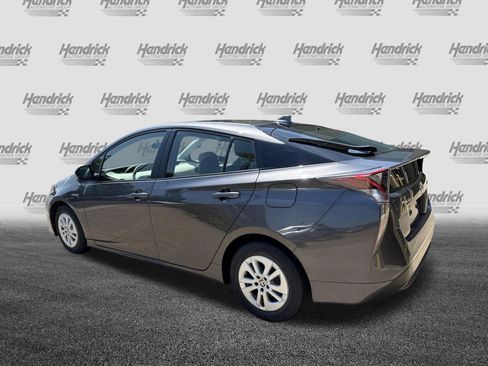Used 2016 Toyota Prius Two FWD image 8