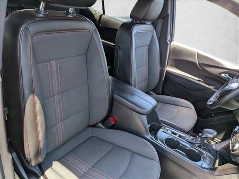 Used 2024 Chevrolet Equinox RS FWD image 19