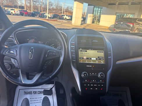 Used 2016 Lincoln MKC Select image 16