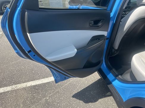 Used 2022 Hyundai Kona SEL w/ Cargo Package FWD image 18