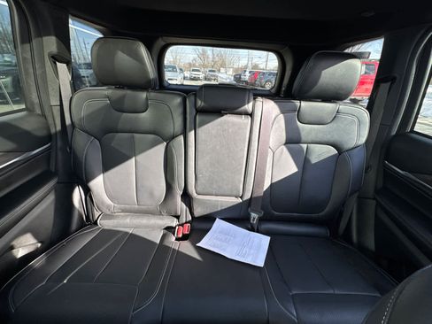 Used 2023 Jeep Grand Cherokee Overland w/ MOPAR Finishing Package image 30