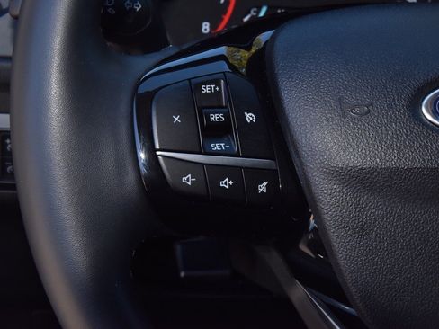 Used 2022 Ford Escape SE w/ SE Sport Appearance Package image 23