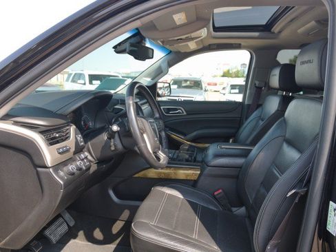 Used 2017 GMC Yukon XL Denali w/ Open Road Package AWD/4WD image 15