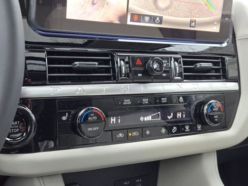 New 2026 Nissan Pathfinder SL AWD/4WD image 25